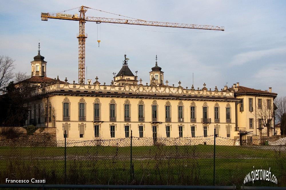 019 Il palazzo Visconti di Brignano gera d'Adda.jpg